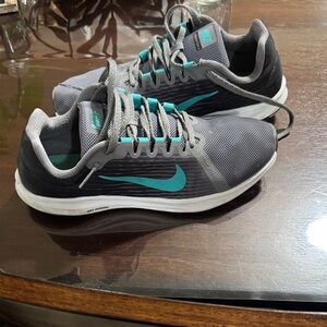 Nike Black and Teal Downshifter 8